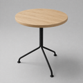 Mesa de comedor Medusa redonda de Tucurinca en roble natural con estructura negra y tejido sólido negro